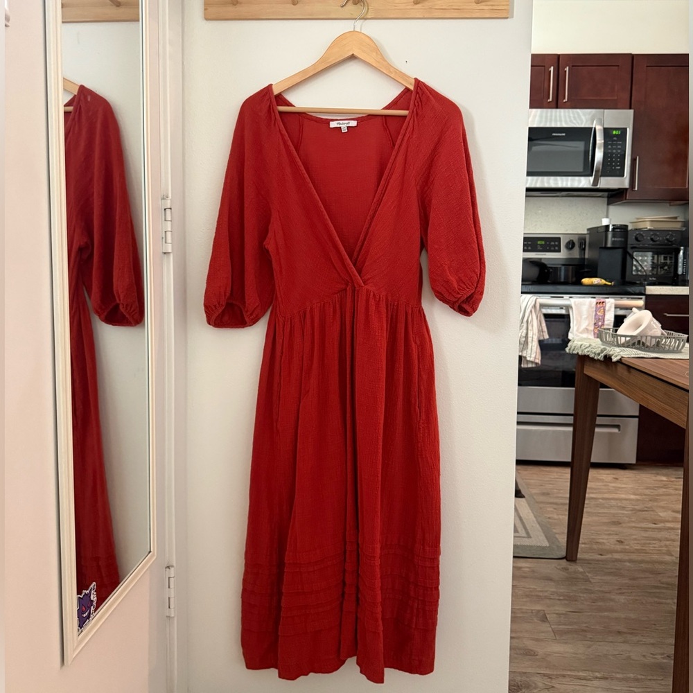 Madewell V-Neck, Sleeved Midi Dress